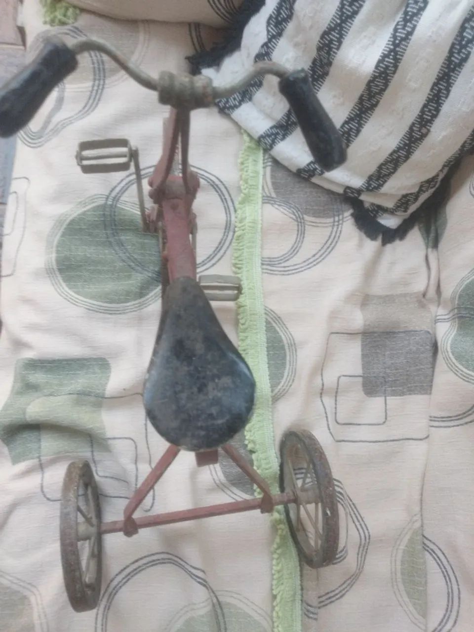 Vendo velocípede antigo raridade  - Foto 5