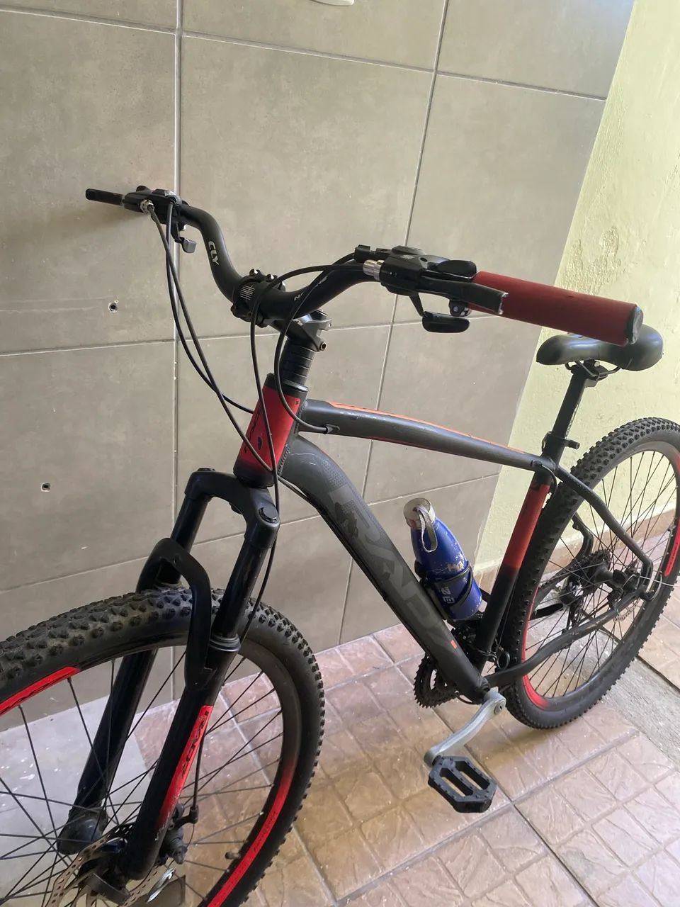 Bicicleta aro 29 em ótimo estado