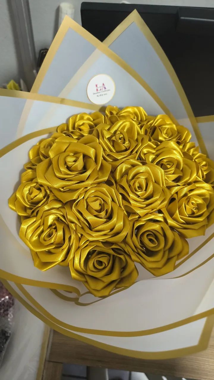 Buquê de rosas dourada M - Foto 5