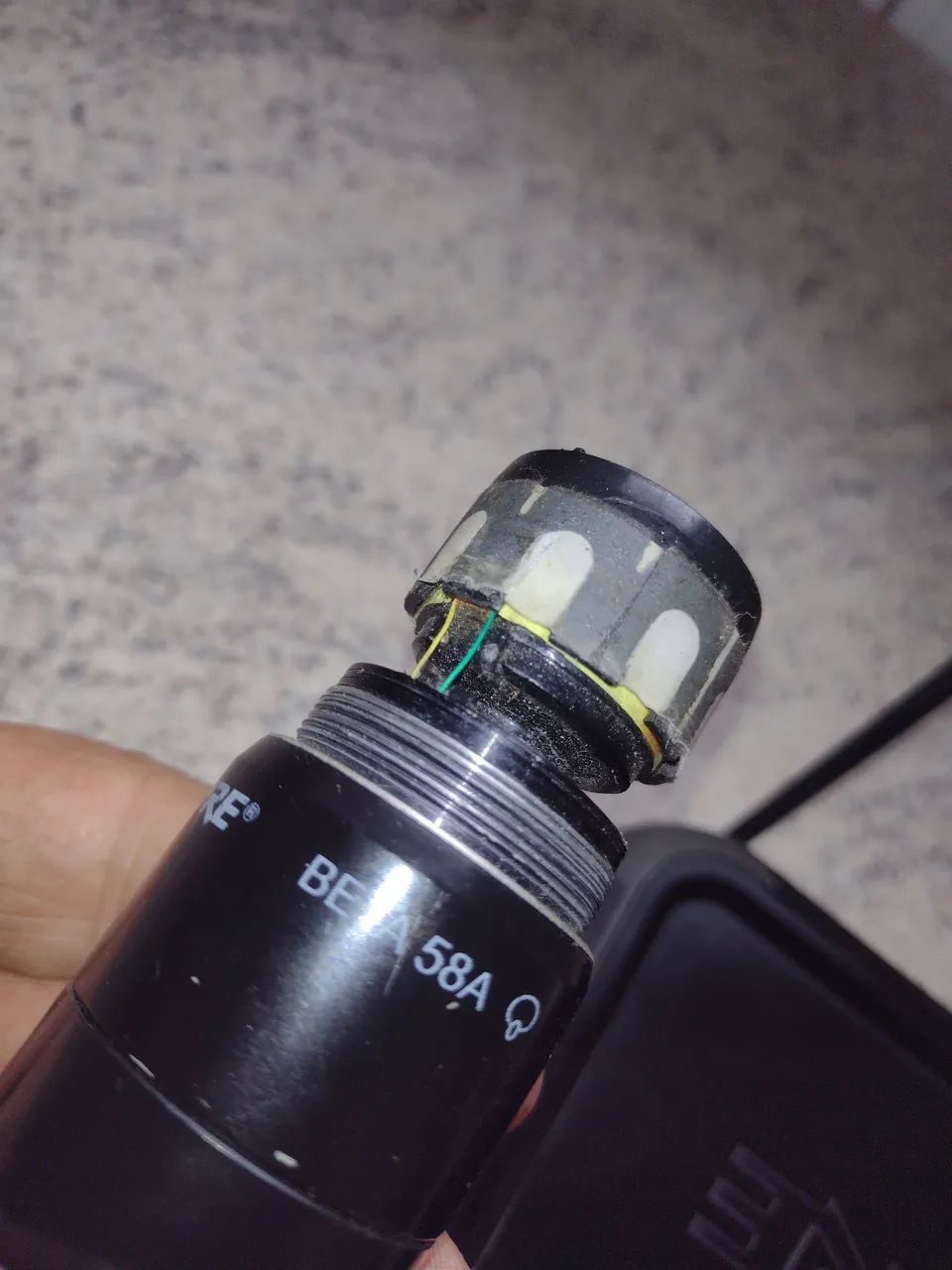 MICROFONE SEM FIO SHURE PGX4  - Foto 4