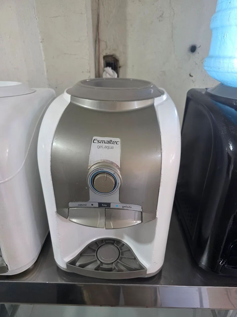 Gelagua esmaltec funcionando perfeitamente 