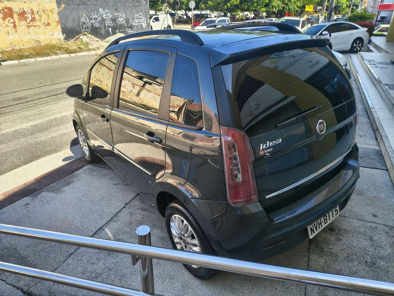 Fiat Idea Essence 1.6 Flex 16V 5P 2012 - Foto 4