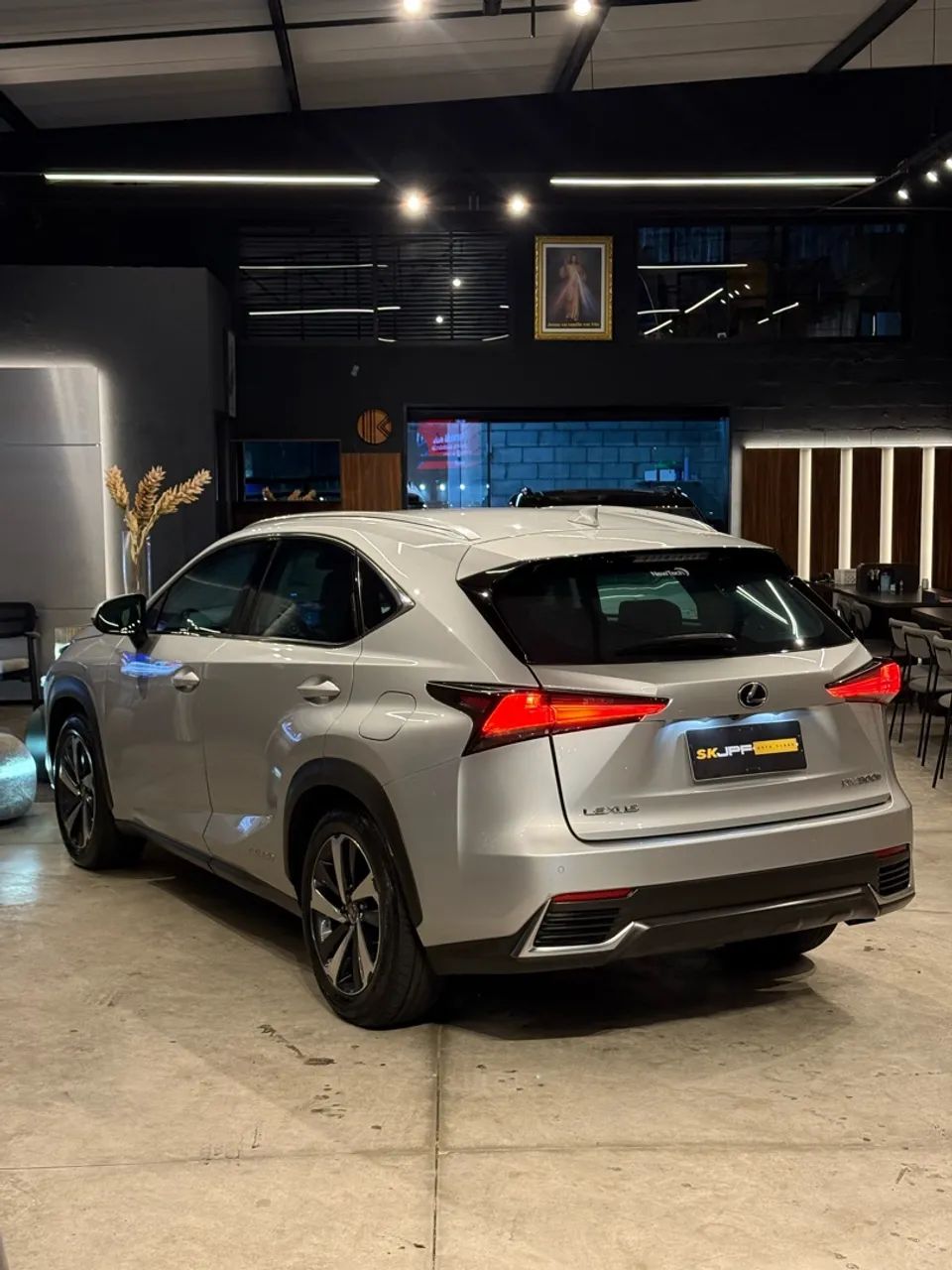 Lexus NX-300 H Luxury 2.5 16V Aut., foto 4 de 11