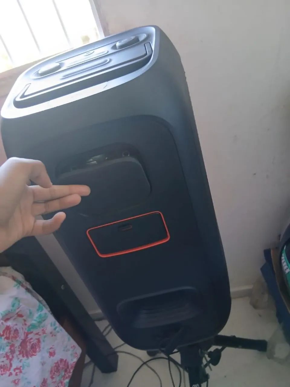 Caixa JBL 120