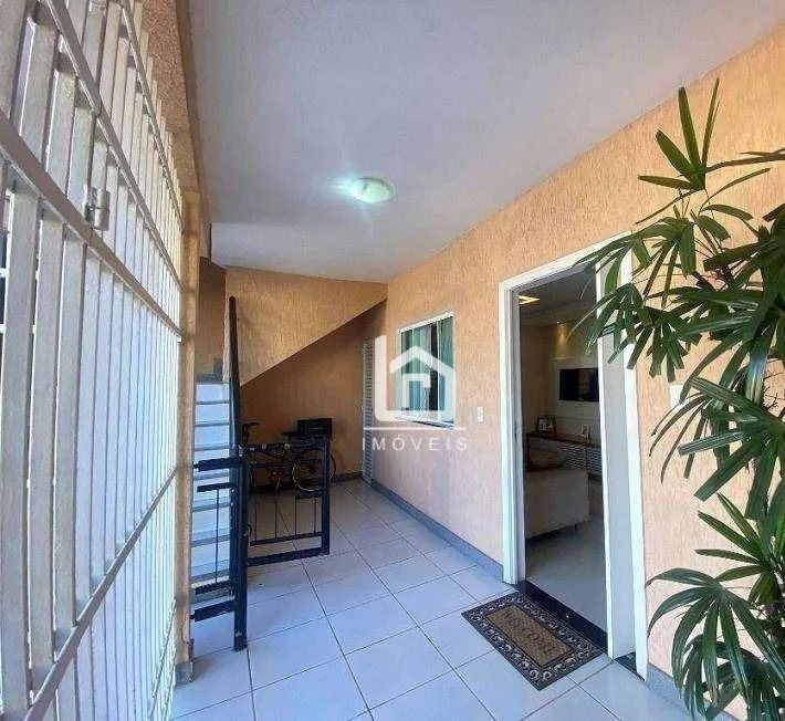 MARAVILHOSA casa com 2 pavimentos e ampla área de lazer! - Foto 3