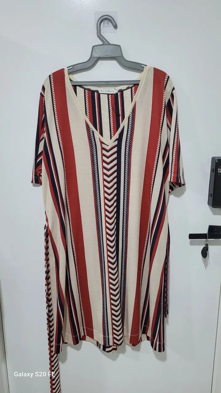 Vestido Le Lis Listrado Midi Com Faixa Amarração  - Foto 4