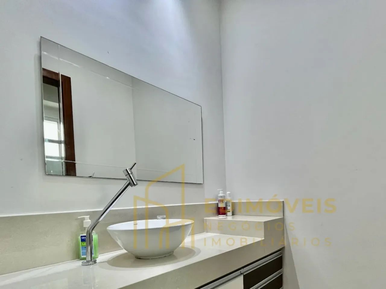 Espaço e Funcionalidade: Casa com 3 Quartos em Morada de Laranjeiras - Foto 5