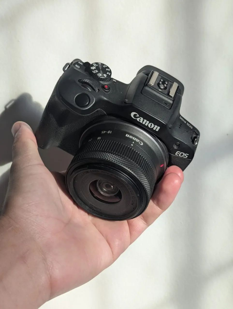 Camera Canon Eos R100 Kit 18-45mm
