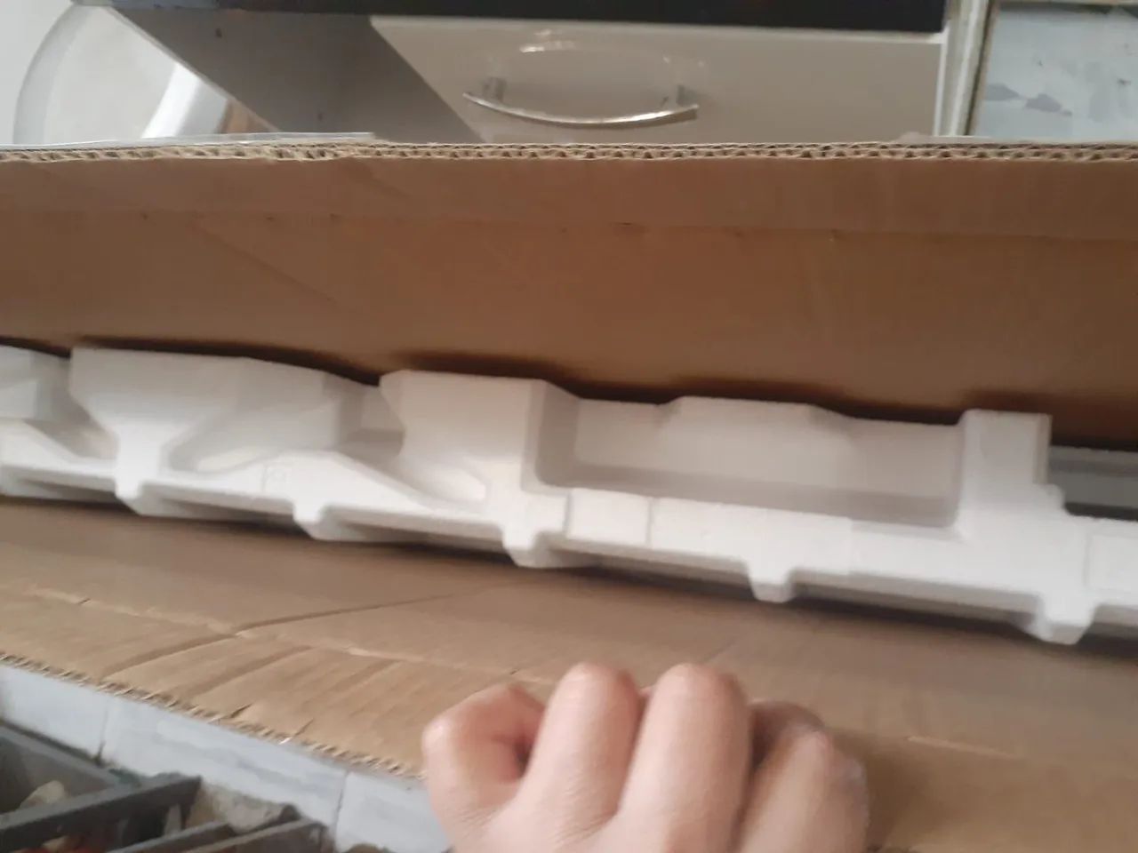Cx de papelão com isopores para tv 55polegadas! Aceito proposta  - Foto 3