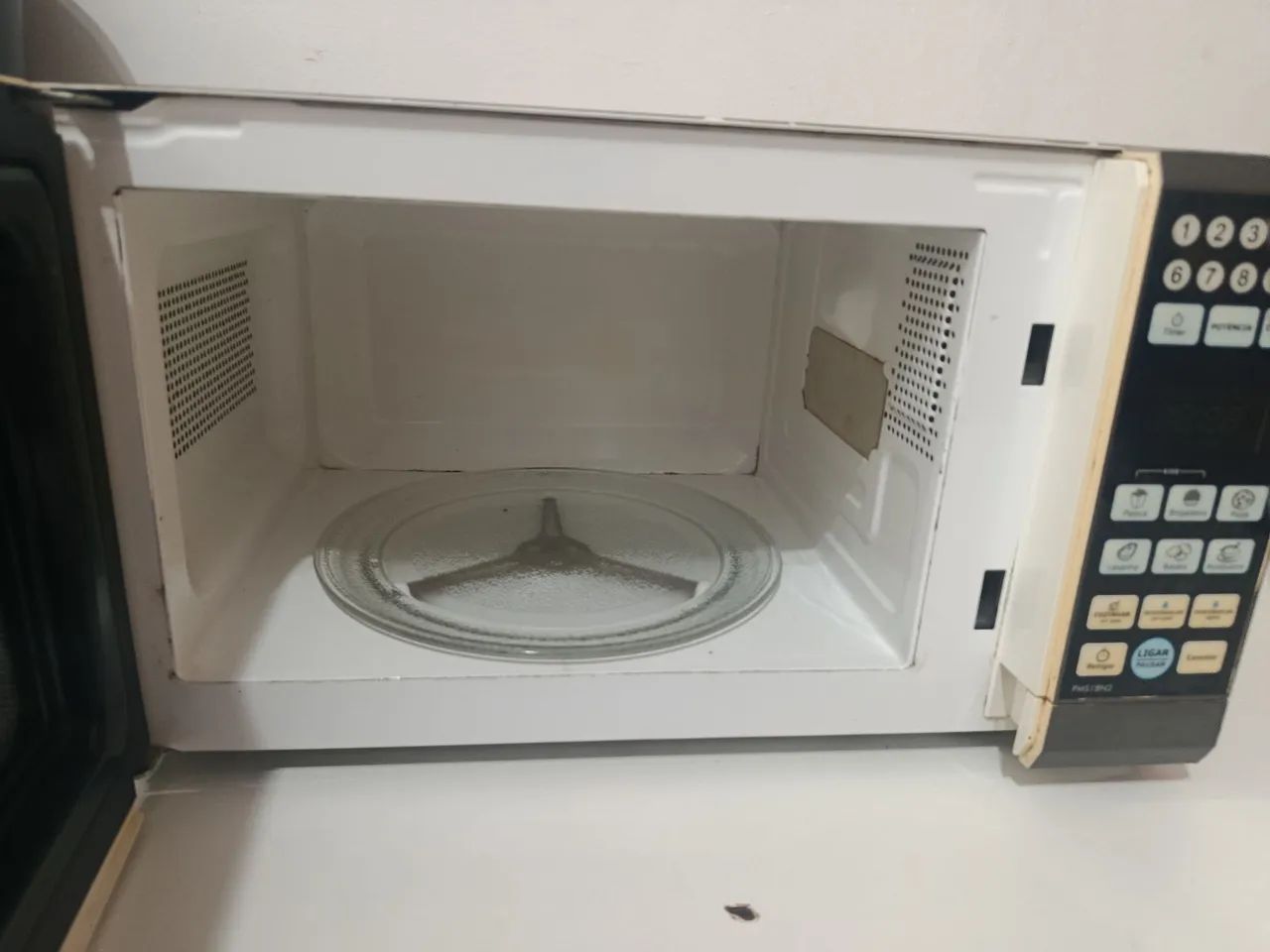 Microondas Philco 18 litros  - Foto 2
