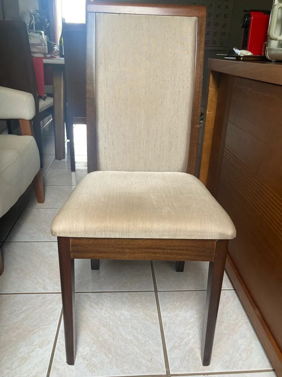 Cadeira com encosto fechado  - Foto 2