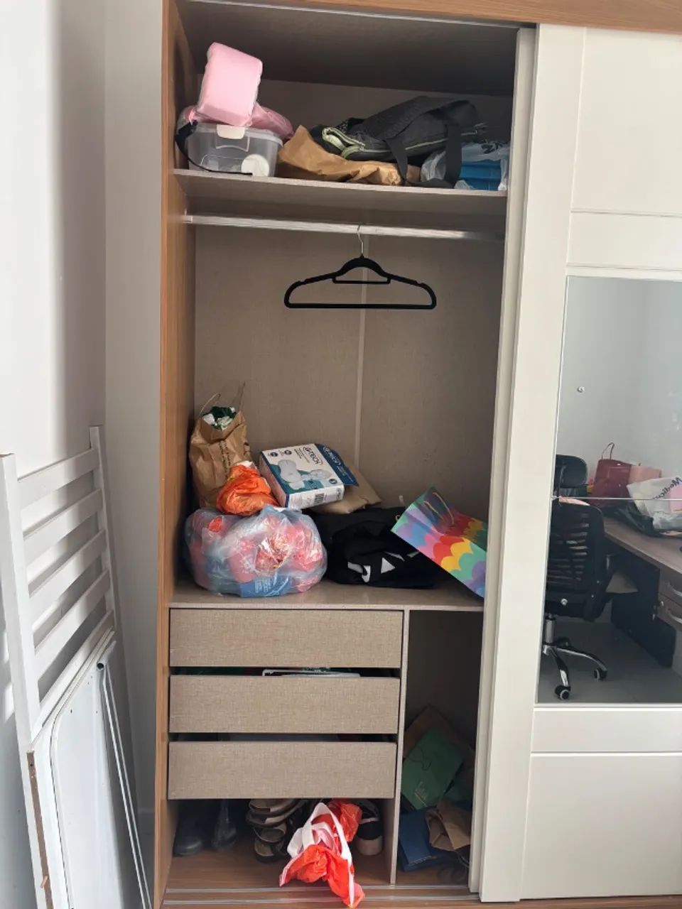 Guarda roupa duas portas 2,20 mdf  - Foto 2