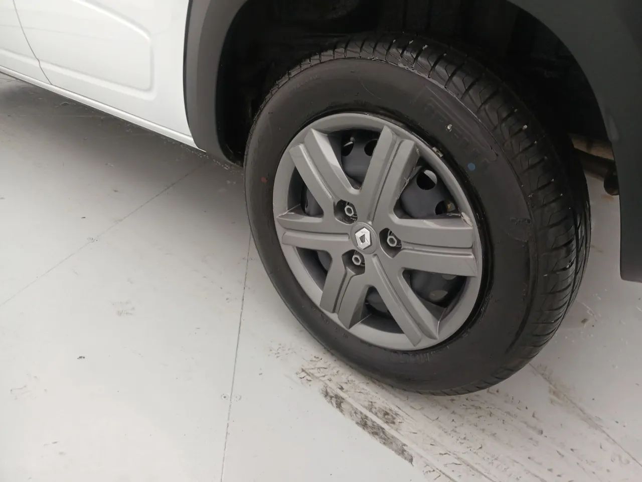 Renault Kwid 1.0 Zen, foto 12 de 18