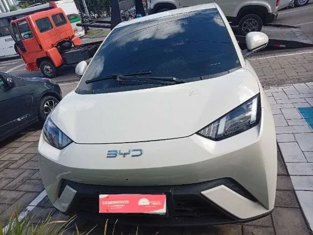 BYD Dolphin Dolphin Mini (Elétrico) 2025