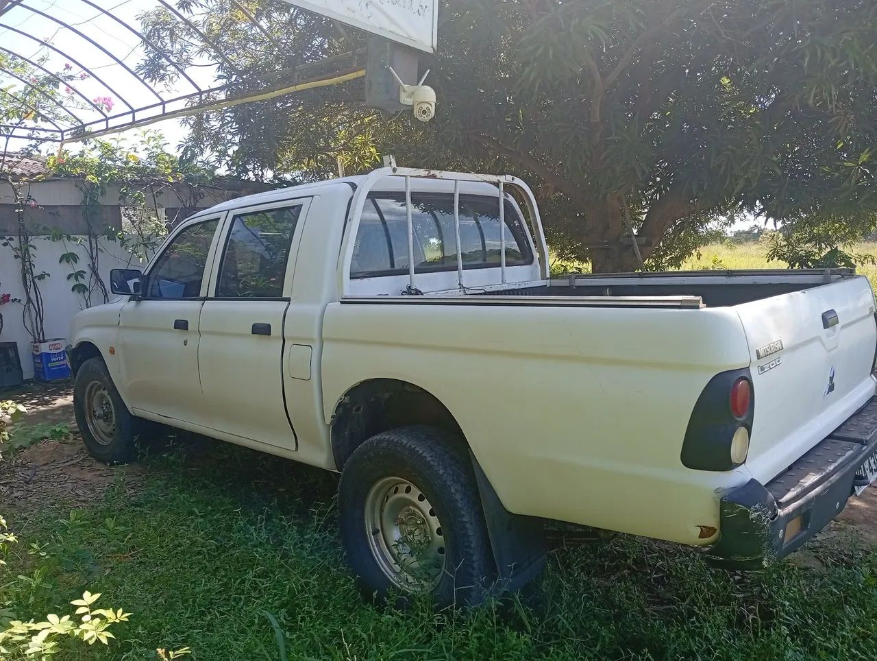 Mitsubishi L200 GL 2.5 4X4 CD Diesel 2010