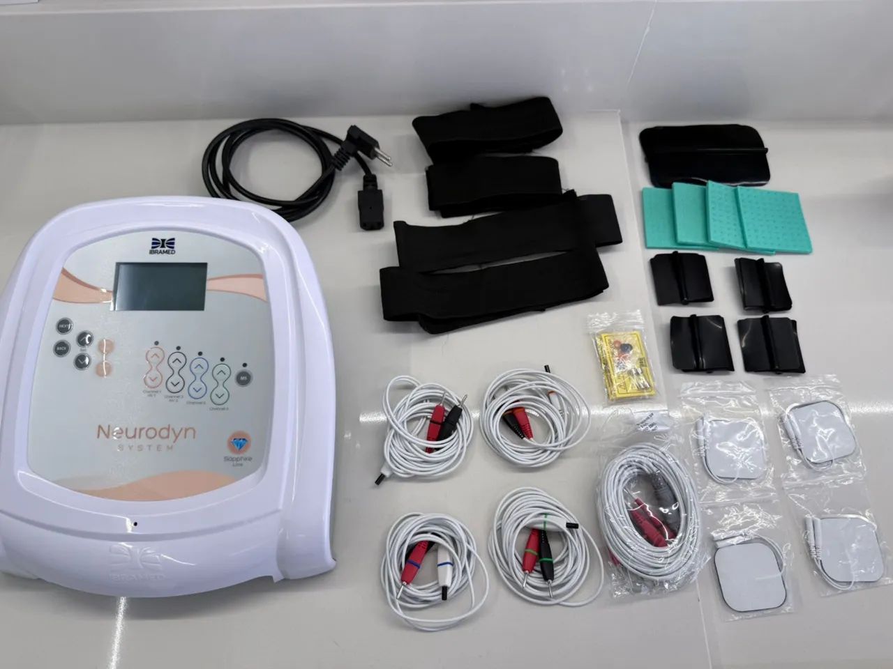 Aparelho de Eletroestimulação com Multicorrentes 9 em 1 - Neurodyn System - Ibramed