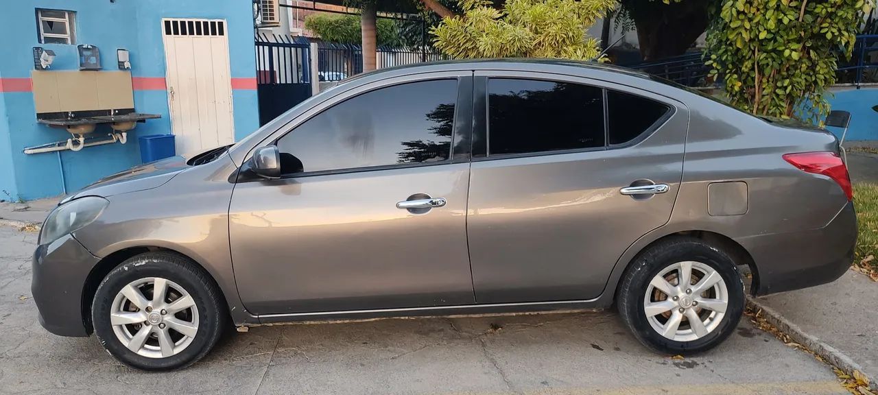 Nissan Versa 1.6 16V FLEX SL 4P MANUAL 2014