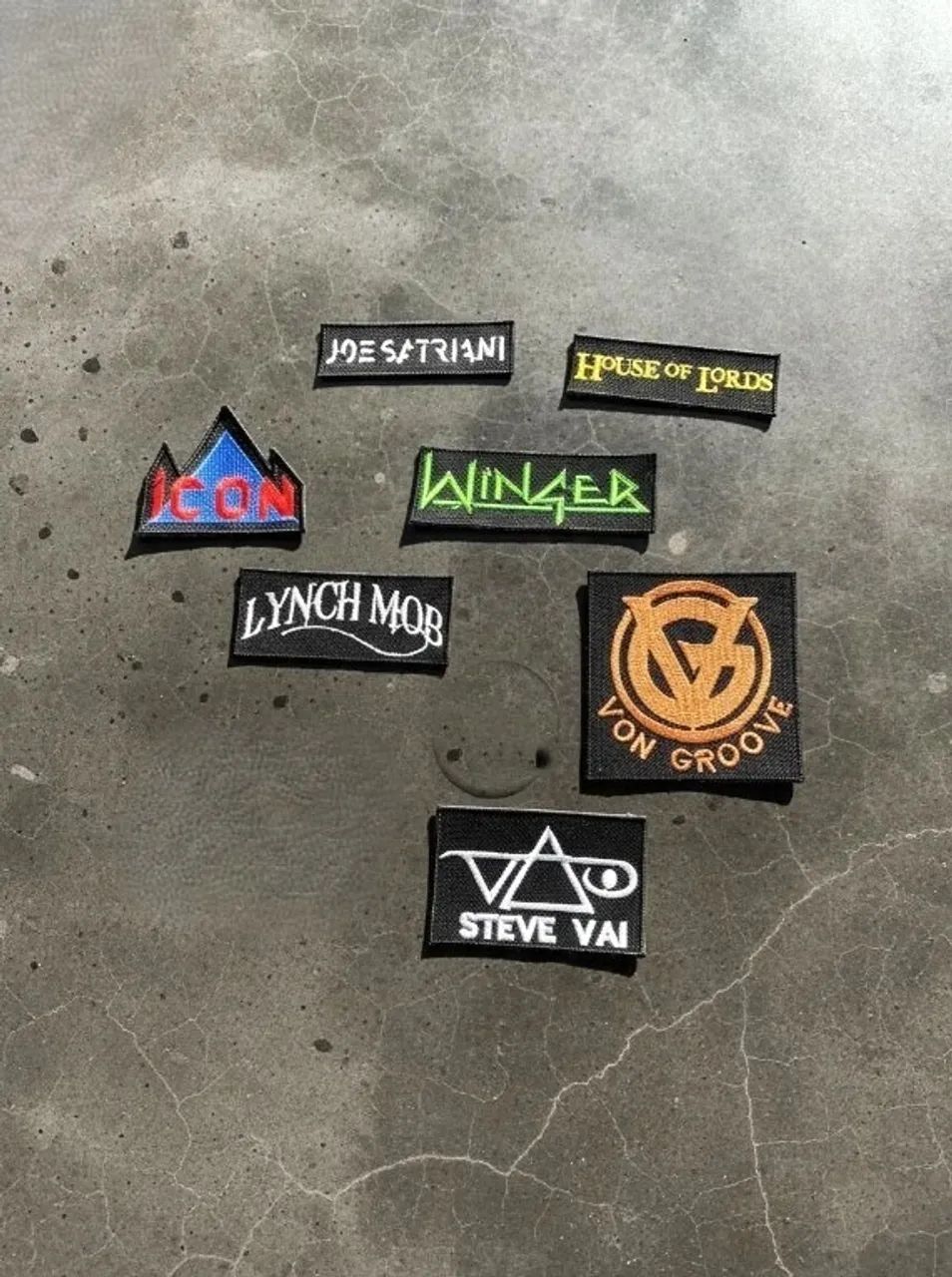 Patches Bordados em Tecido Hard Rock