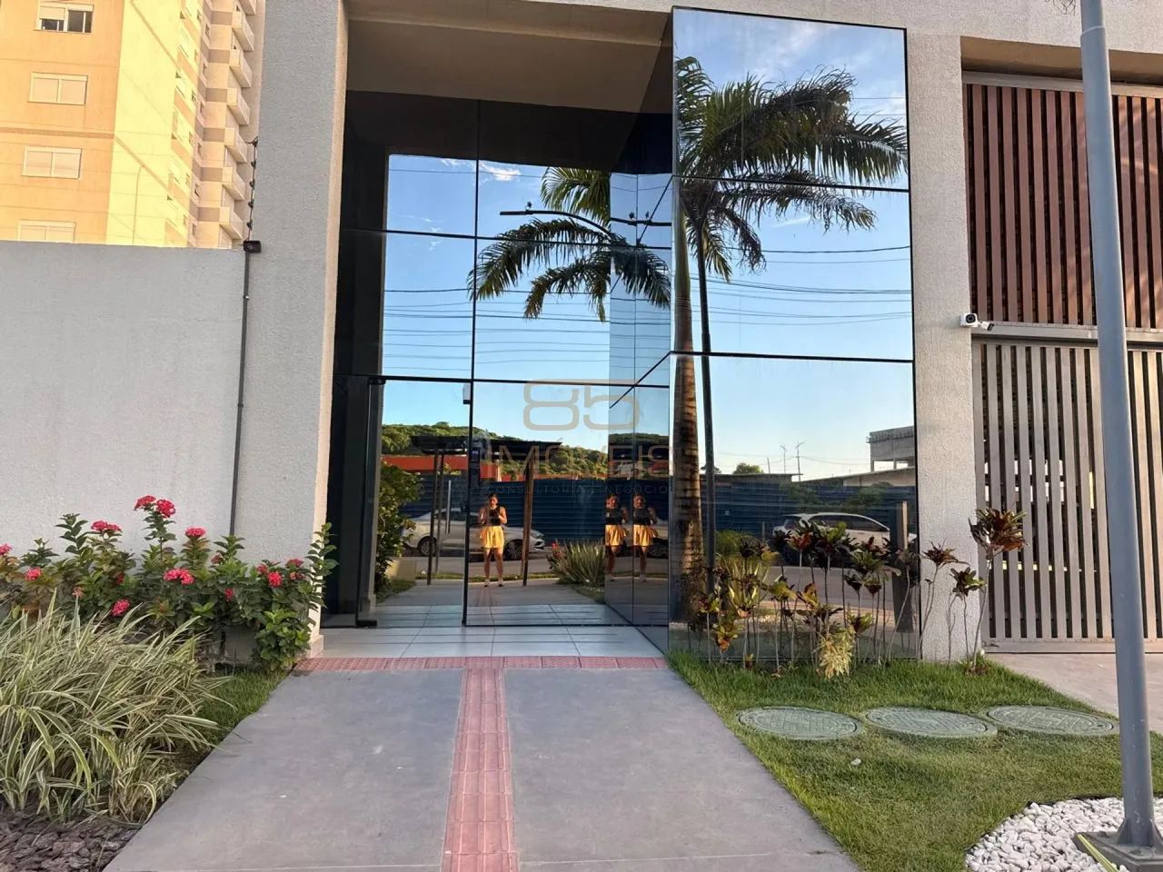 Apartamento para aluguel com 3 quartos, sendo 1 suíte.