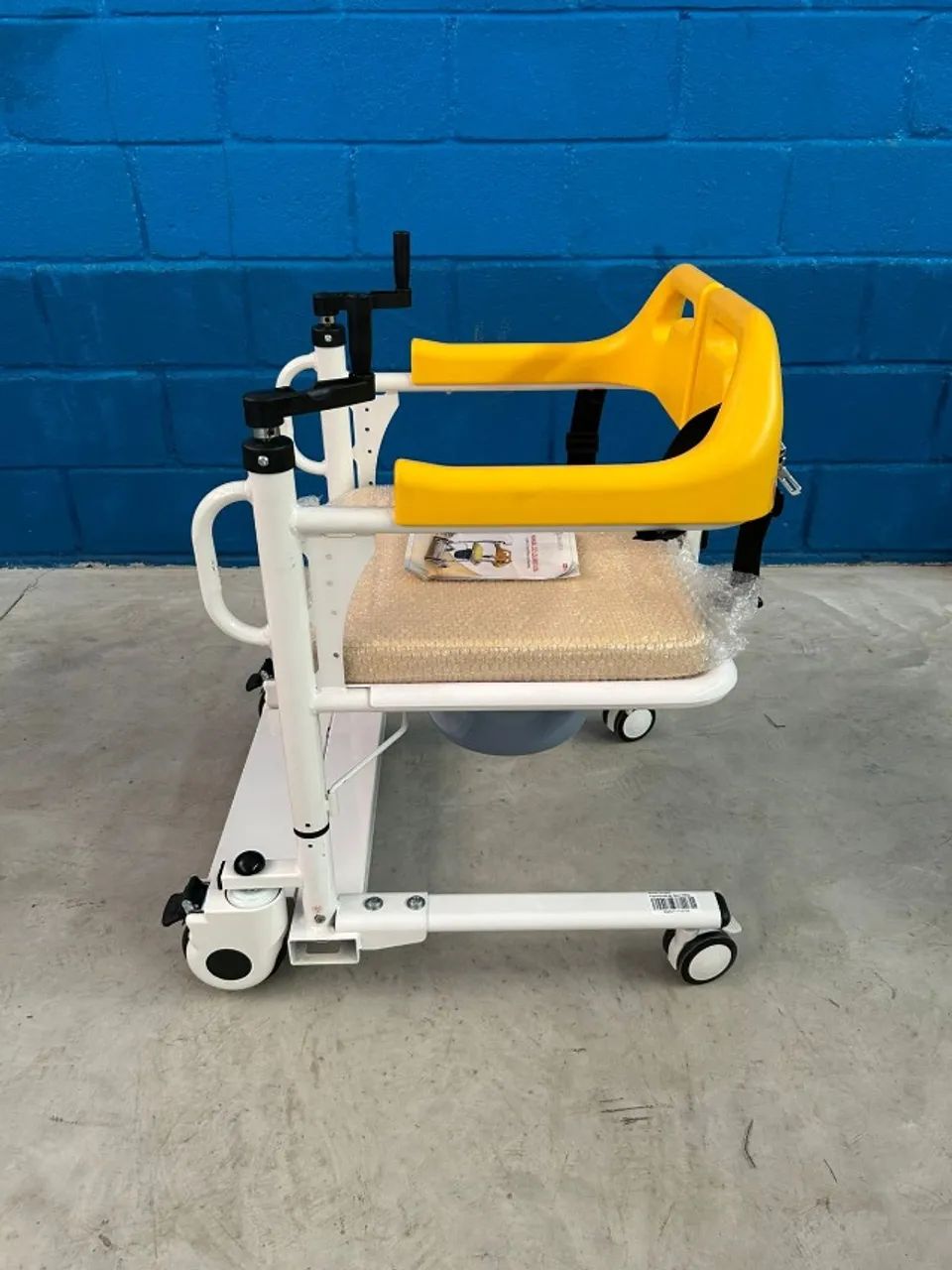Cadeira de banho e transferencia Longevitech nova.  - Foto 2