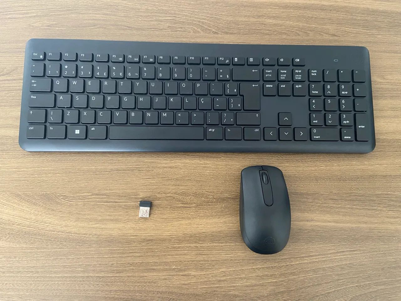Kit Teclado e Mouse sem fio Dell