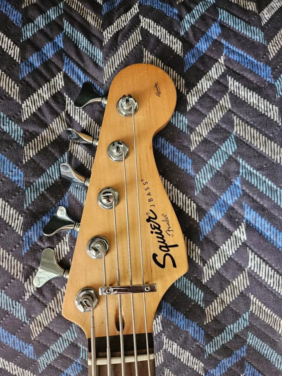 Baixo squier affinity by fender 5c - Foto 3