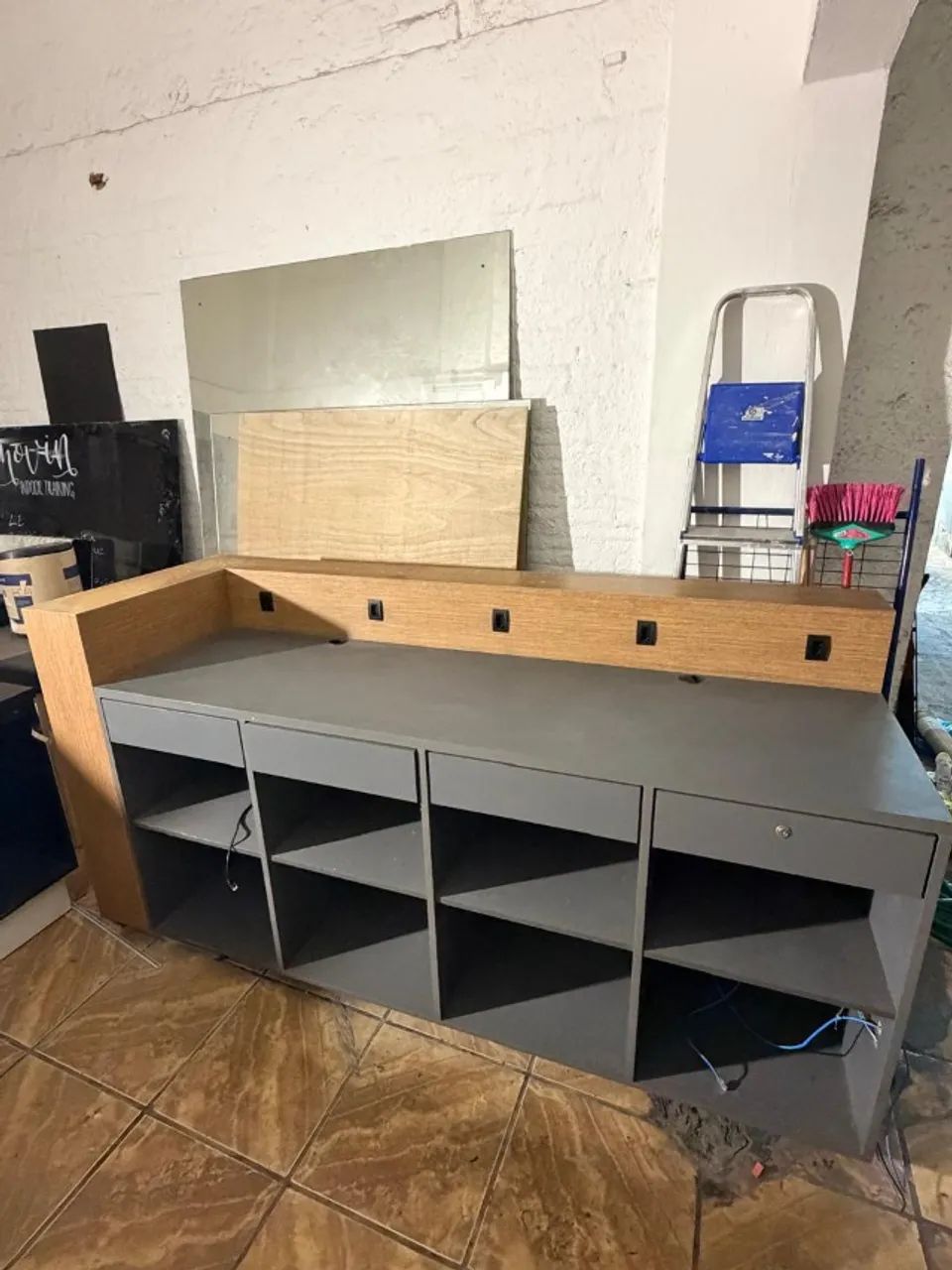 Balcão de atendimento em MDF com Led   - Foto 5