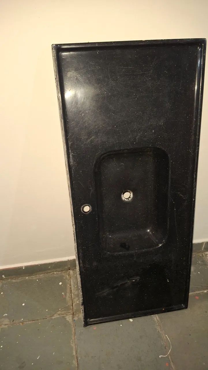 VINTAGE CAST IRON SINK - SUPER DURABLE! A UNIQUE OPPORTUNITY!