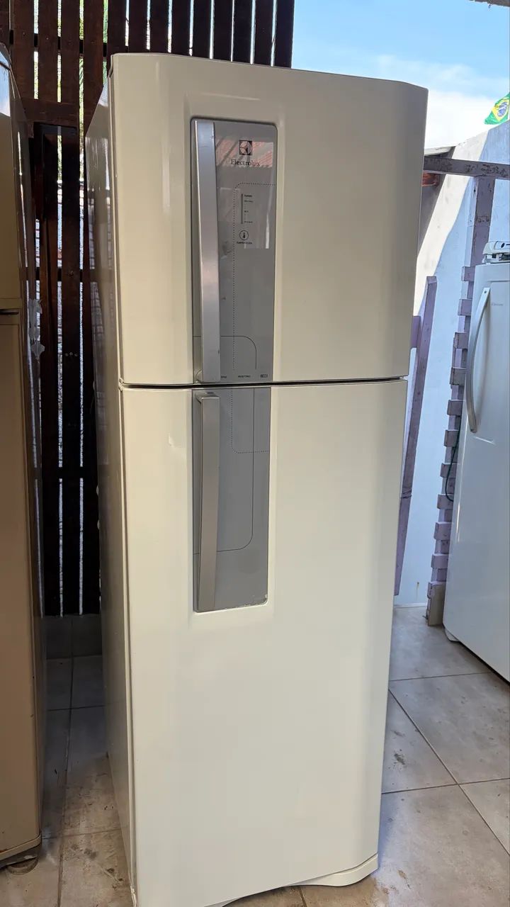 Geladeira Electrolux frostfrer faço entrega  - Foto 4