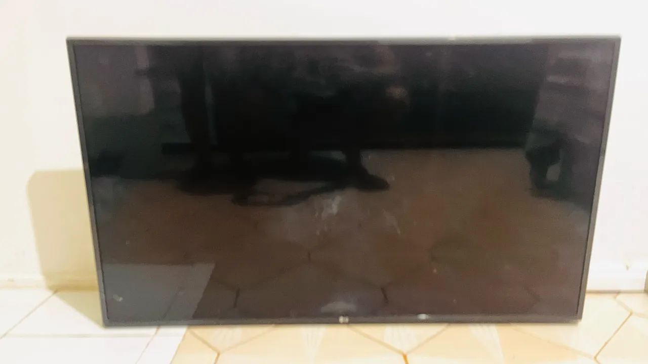 Tv LG 49 polegadas (leia o anúncio) - Foto 2