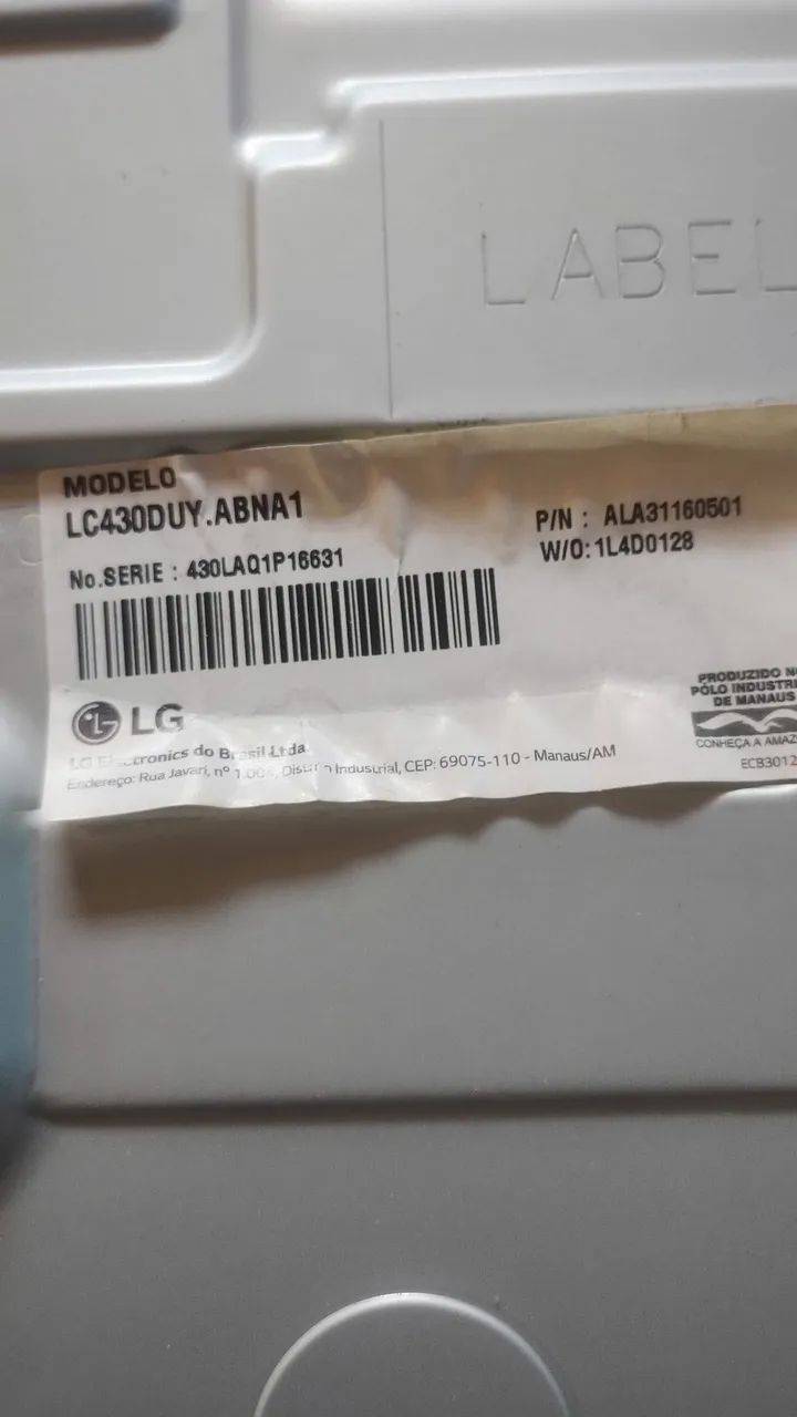 Vendo uma TV 43 polegadas para retirada de peças