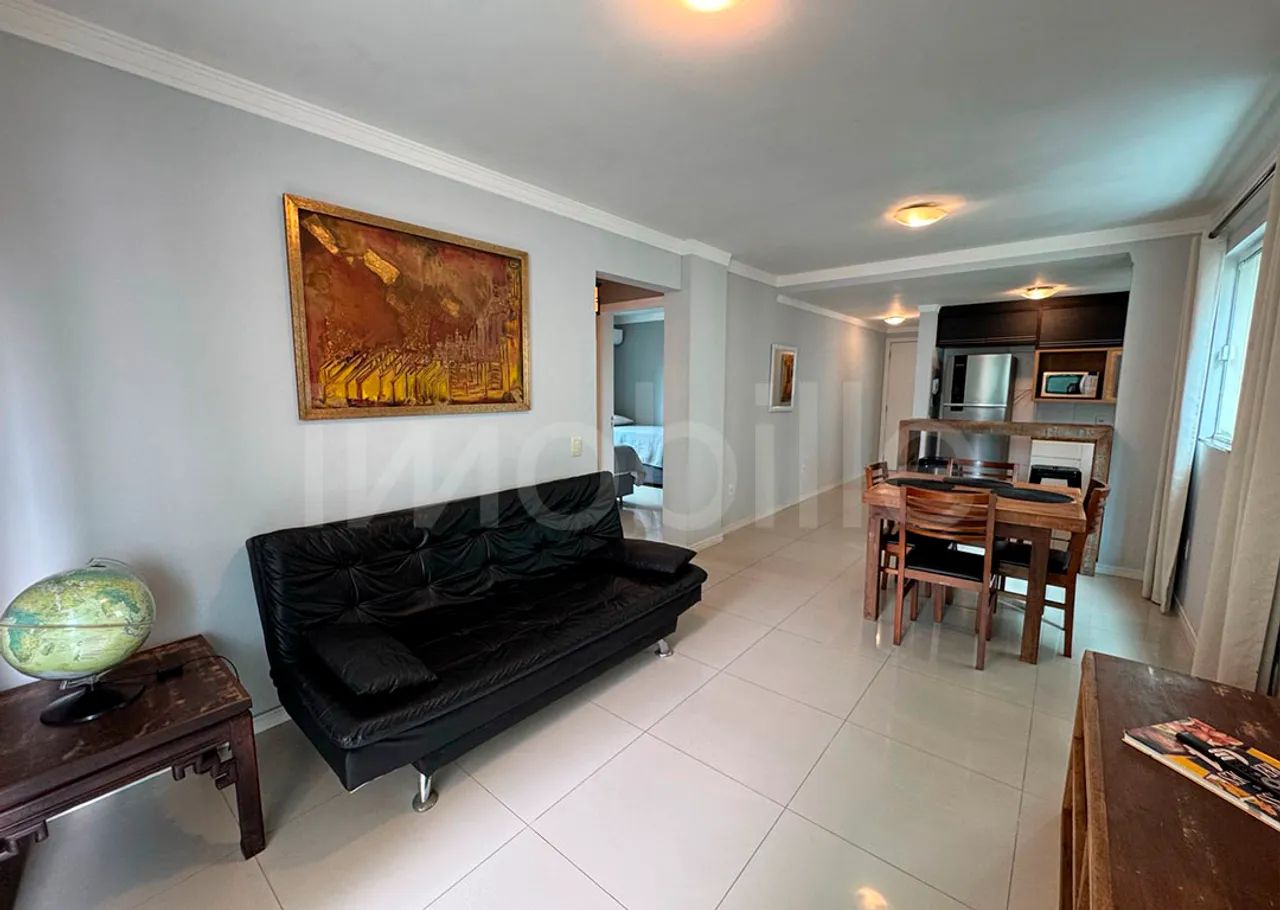 Apartamento no Edifício Torremolinos em Itajaí.