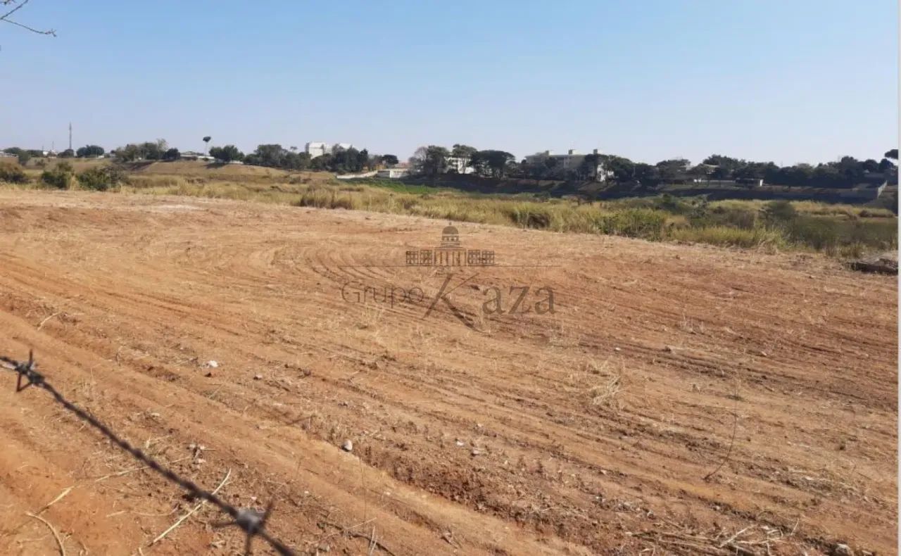 Área Comercial - Jardim Motorama - 156.413m²