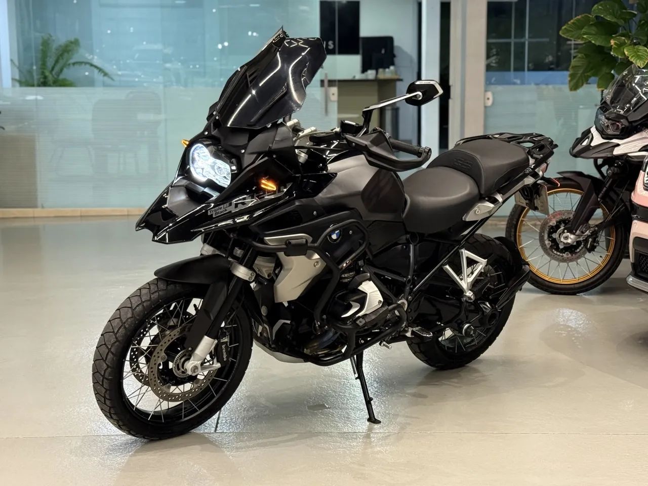 BMW 1250 GS Pemium Tiple Black 719 2022 - 1498062338 | OLX