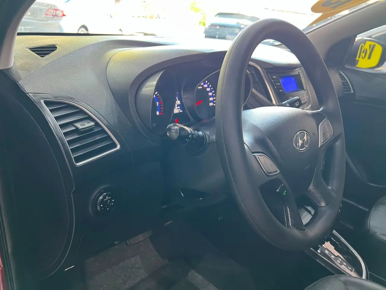 Hyundai HB20 Premium 1.6 Flex 16V Aut., foto 4 de 20