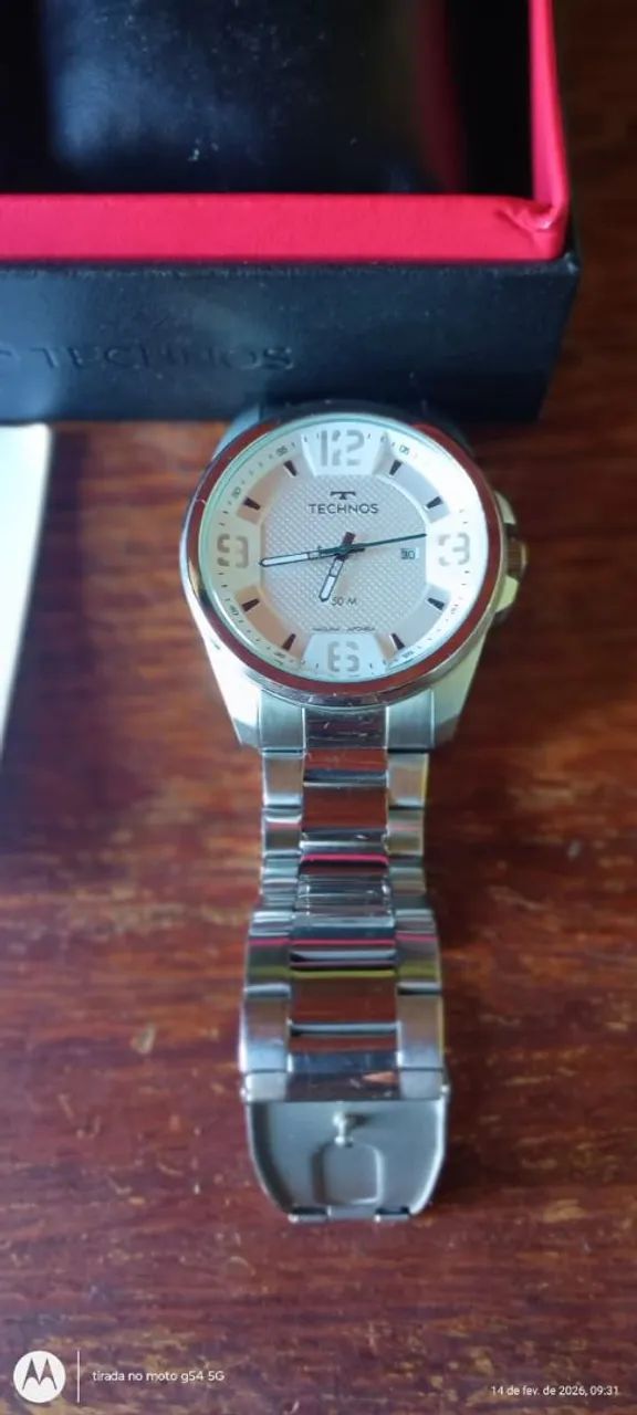Relógio technos