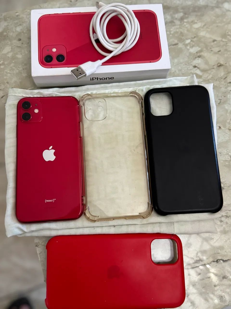 iPhone 11 vermelho 64GB - c/caixa e nota fiscal - Celulares e
