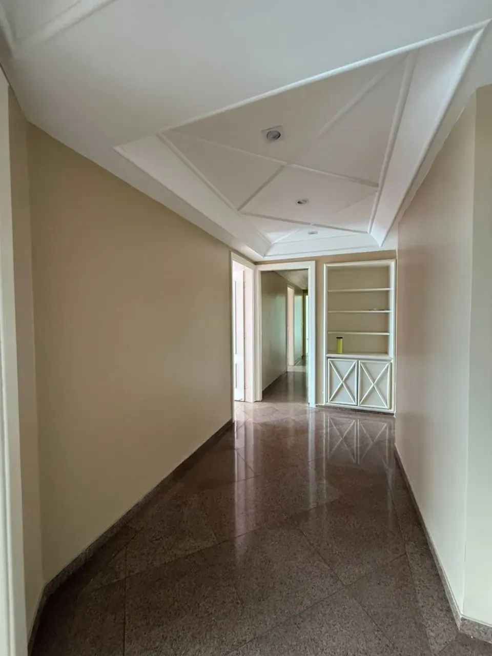 Apartamento a venda tem 330 m2 com 5 quartos em Popular - Edifício Golden Gate - Cuiabá -  - Foto 3