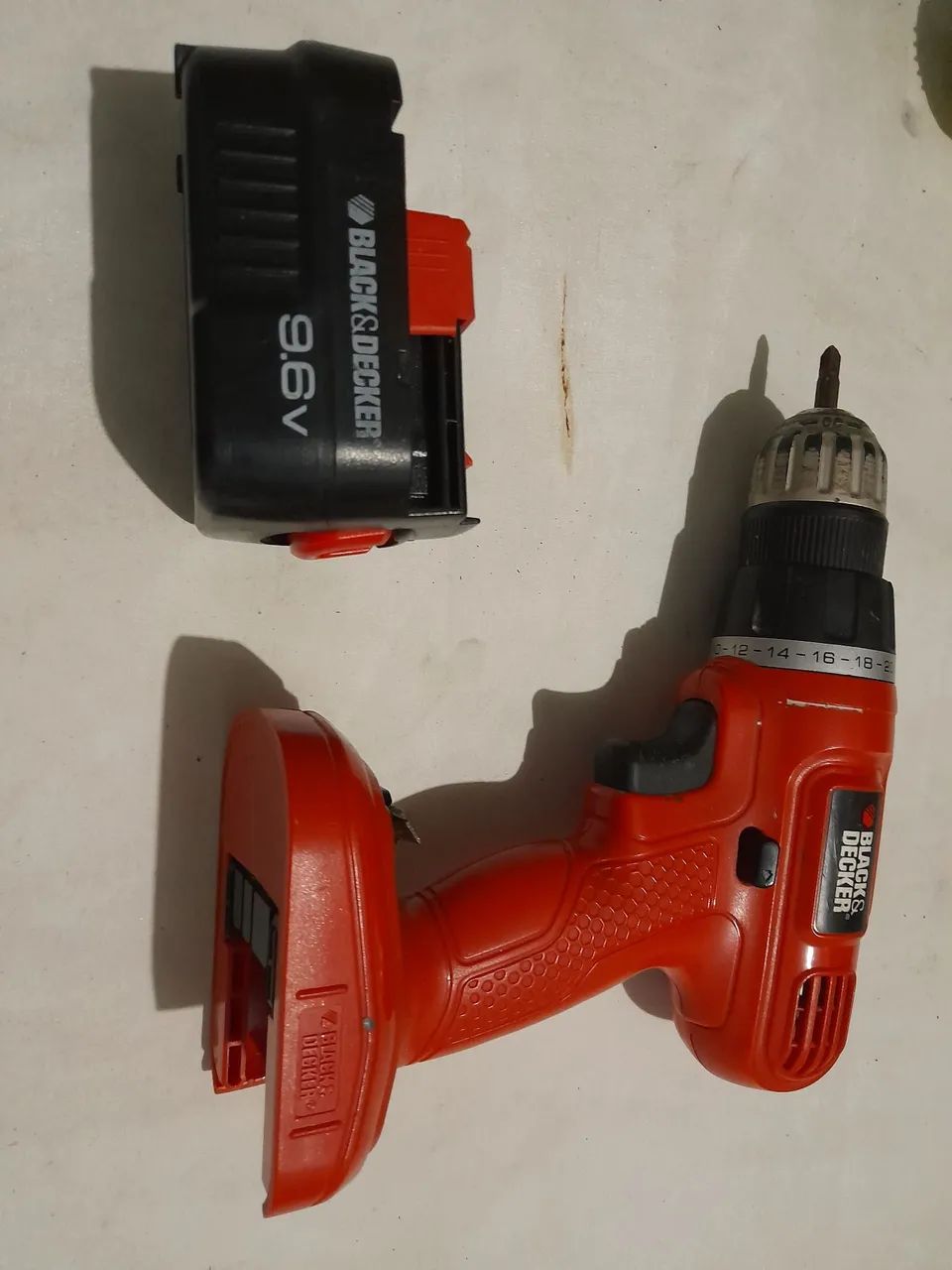 Parafusadeira Black & Decker - Foto 5