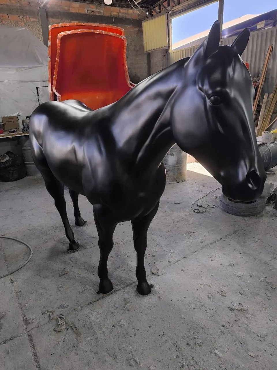 *ESCULTURA CAVALO MANGA LARGA* - Foto 3