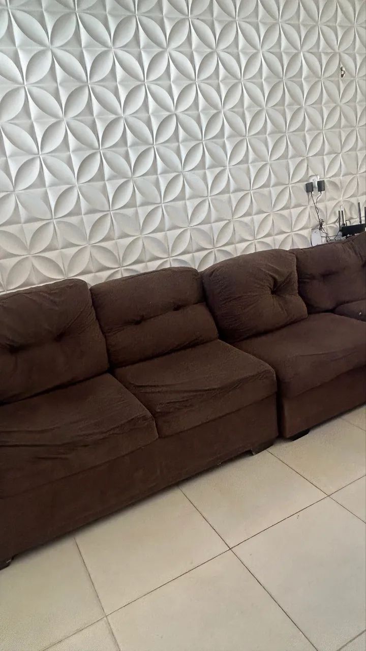 Vendo sofá 3 assentos e uma poltrona 