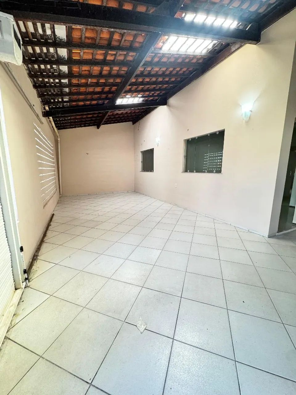 Alugo Casa bem localizada no cohatrac - Foto 2