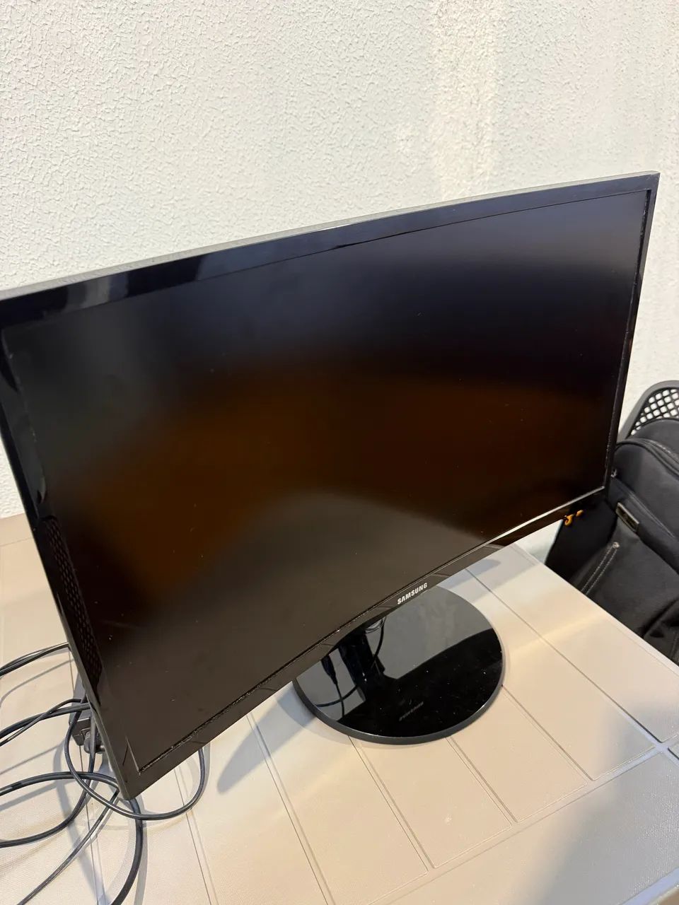 Monitor Curvo 24'' Full Hd Freesync C24f390fh Samsung Cor Preto - Foto 6