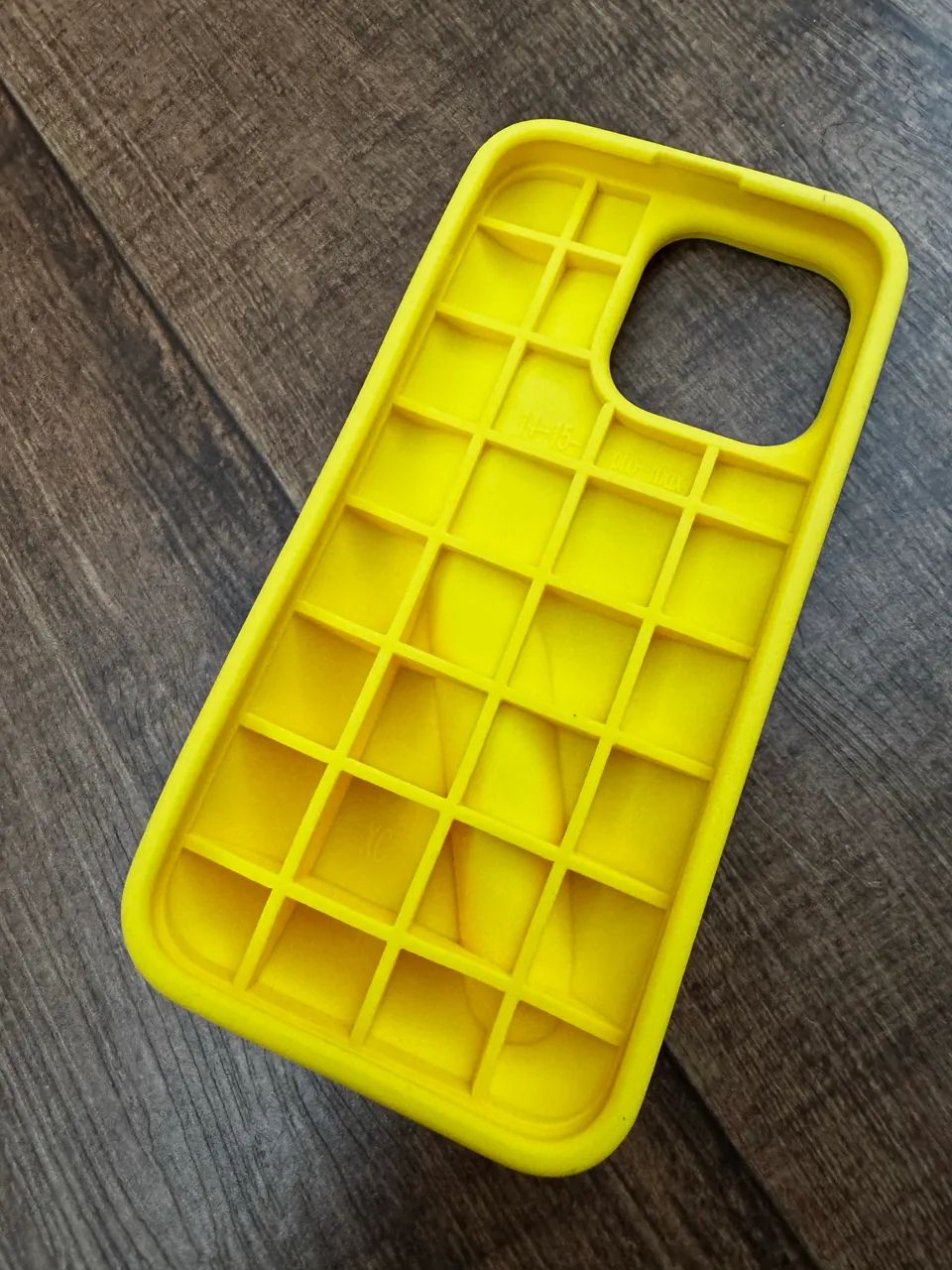 Case Rhode iPhone 15 Pro max amarelo - Foto 4