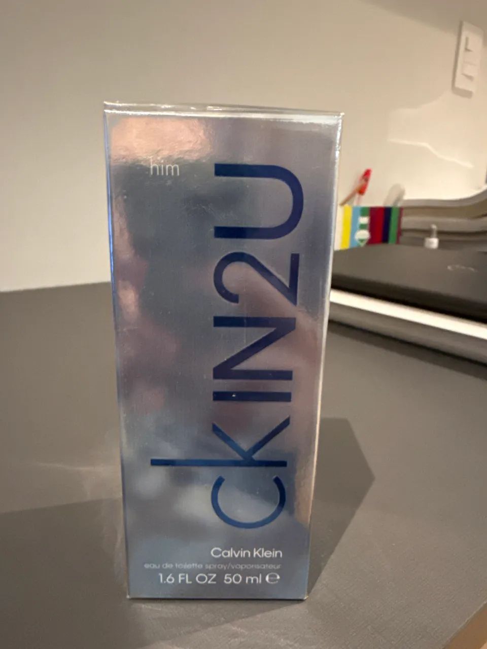 CALVIN KLEIN IN2U MASC EDT 50ML - Foto 2