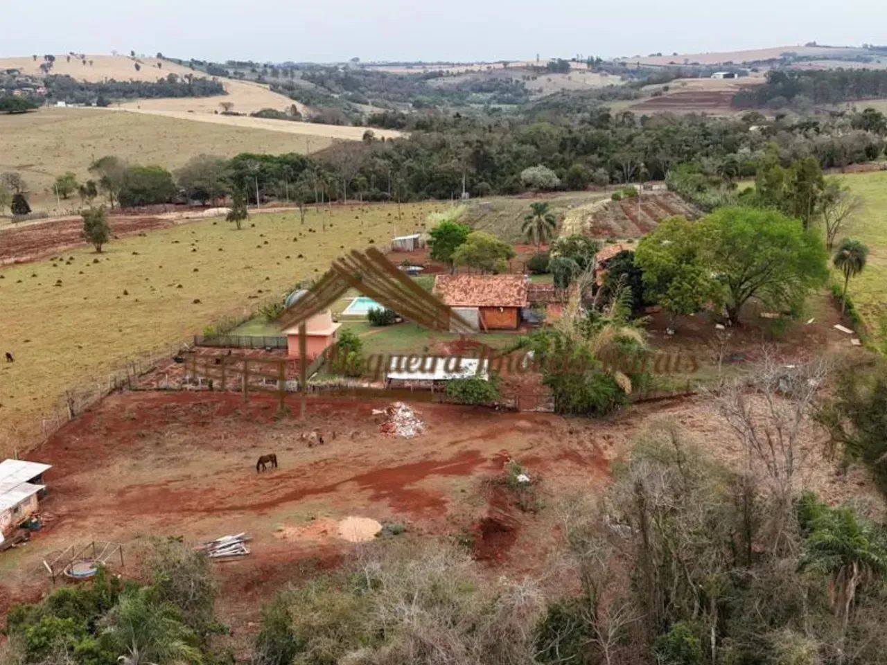 Sitio com 2 alqueires na região de Avaré-SP - Foto 4