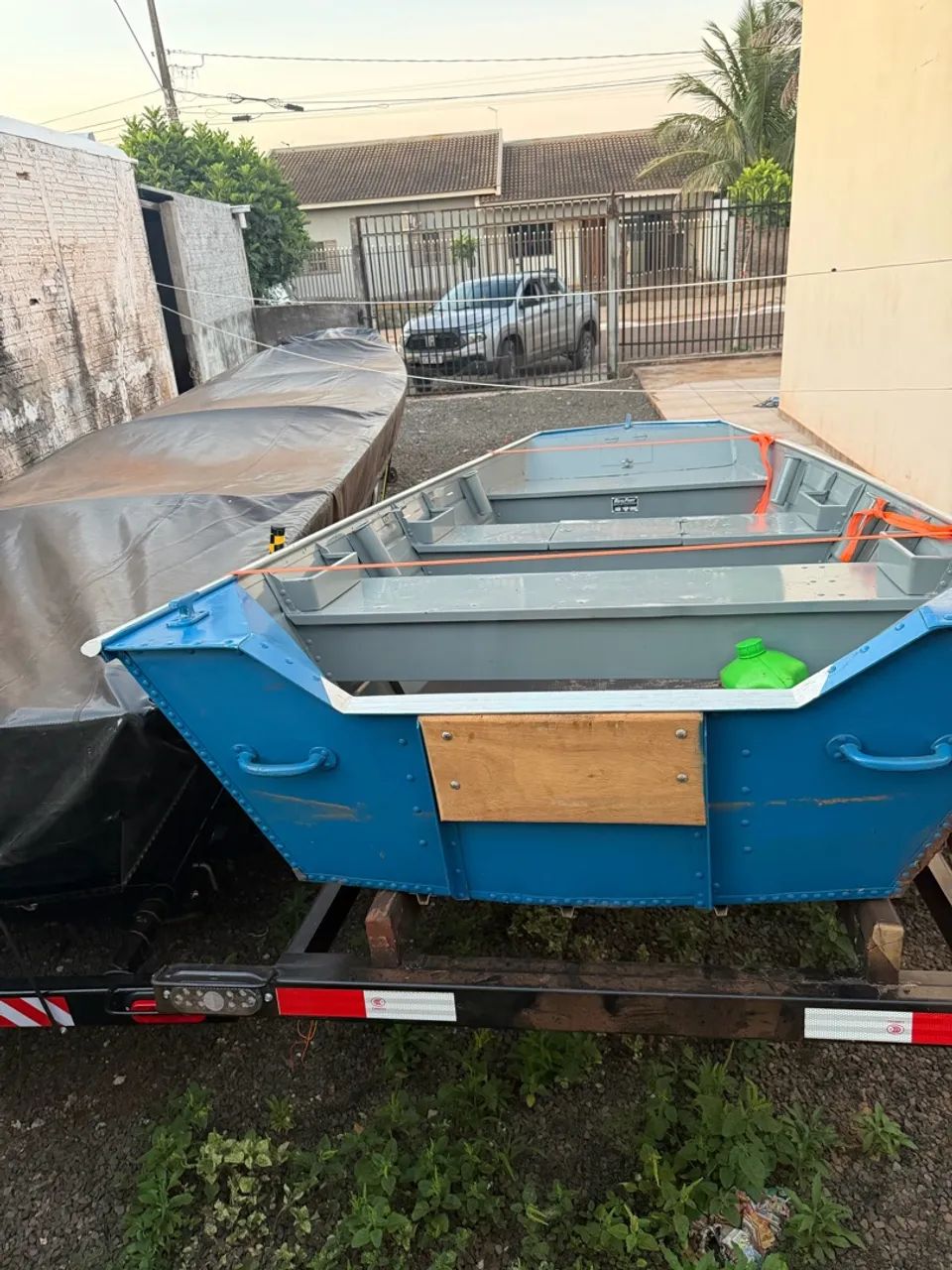 Vende se barco e carretinha zera  - Foto 4