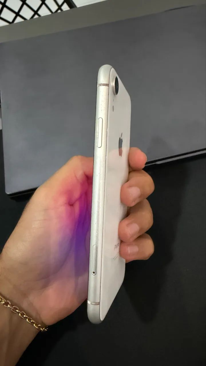 Iphone XR todo original - Foto 4