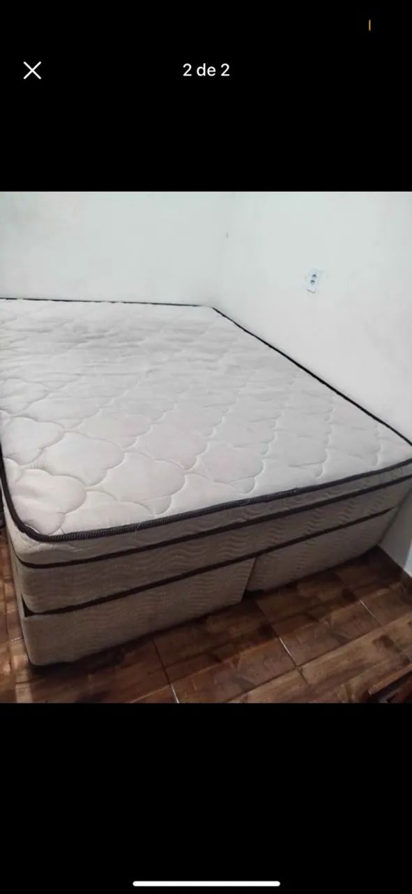 Cama queen nova