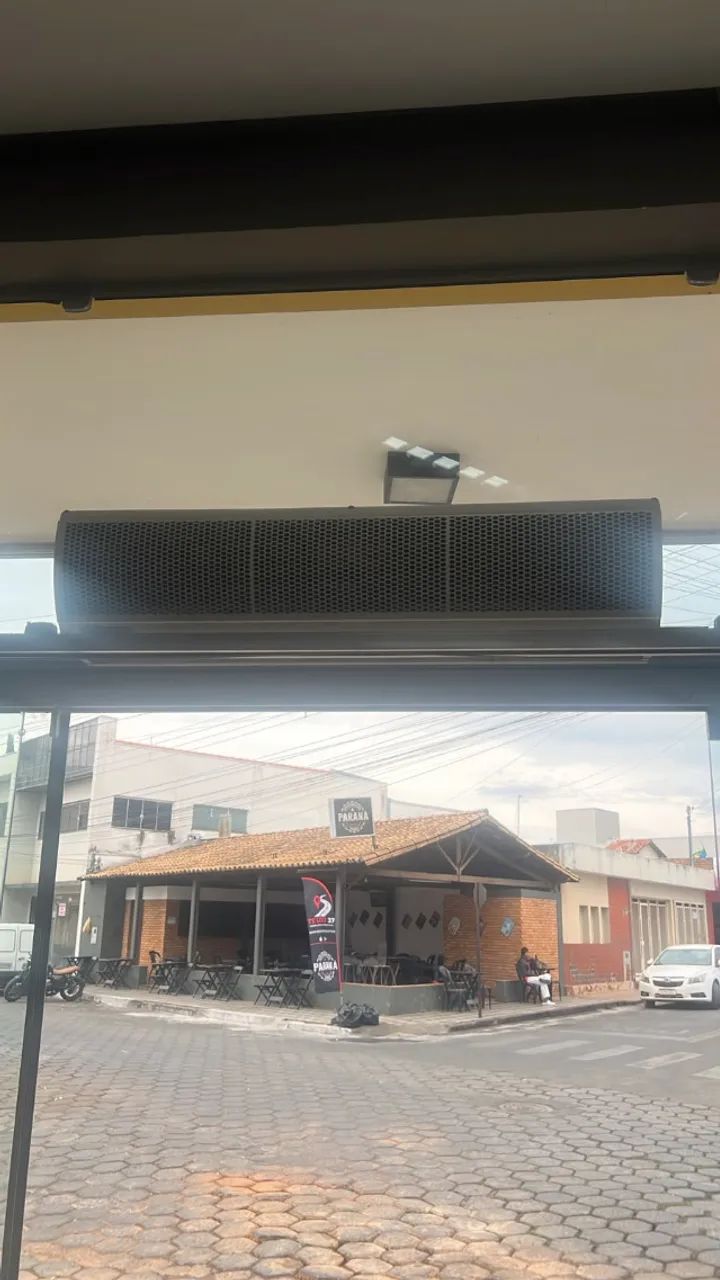 CORTINA DE AR
